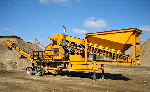 履帶移動(dòng)破碎機(jī)